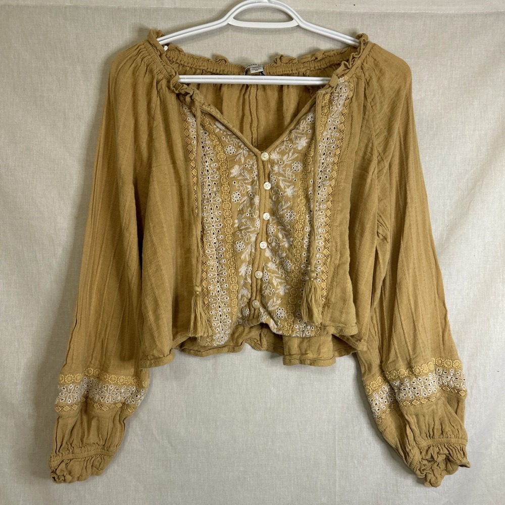 American Eagle Women's Size M Mustard Yellow White Embroidered Crop Blouse